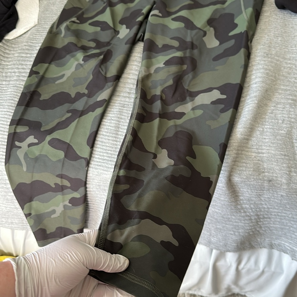 Old Navy camo leggings